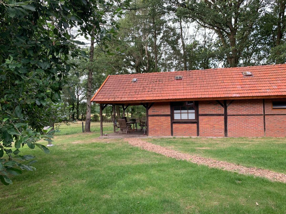 Ferienhaus Am Waldchen Villa Uelsen ภายนอก รูปภาพ